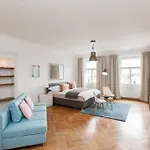 Apartmán Historic Center *
